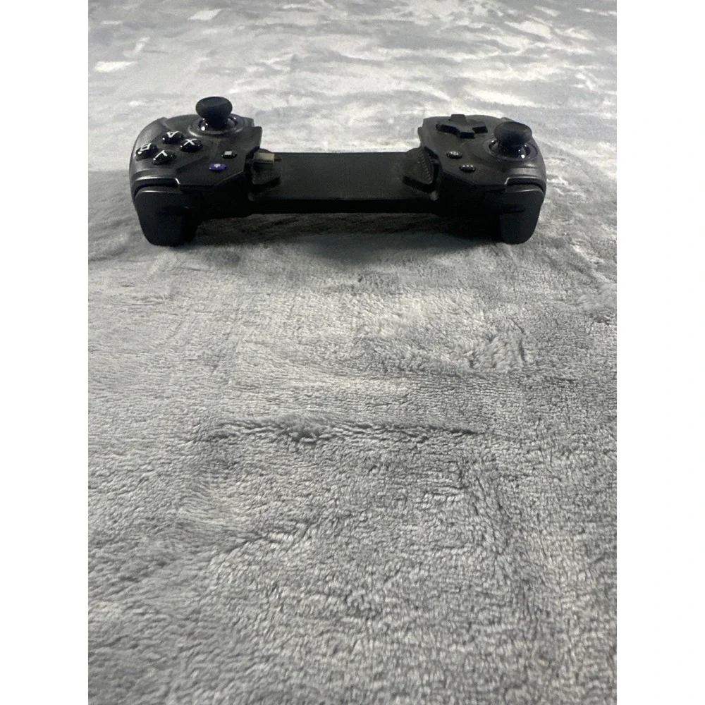 Android Mobile Gaming Controller USB-C Telescopic Gamepad Black Purple Accent